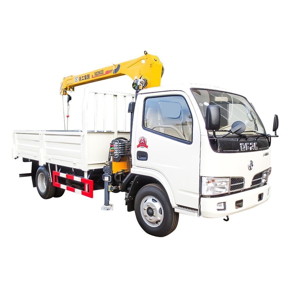 東風2トンクレーントラック